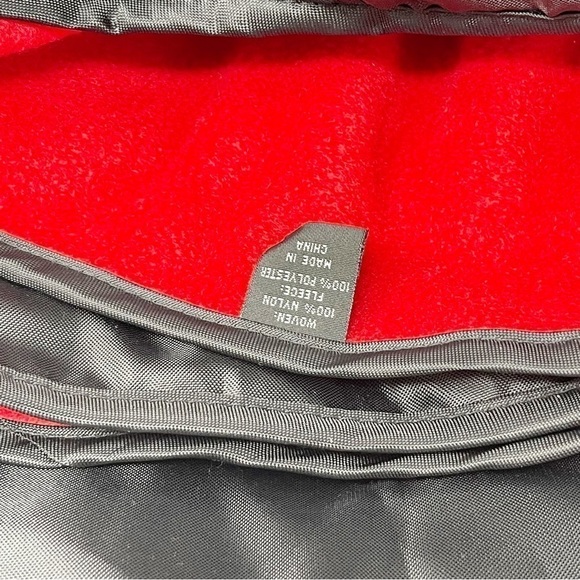 COLORADO CLOTHING Black Red RECPAK RAY-BAN Blanket Reversible Waterproof - Picture 7 of 7